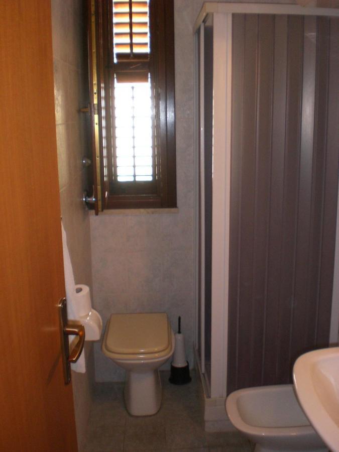 Casa Vacanza Spiaggia Praia 法维尼亚纳 外观 照片